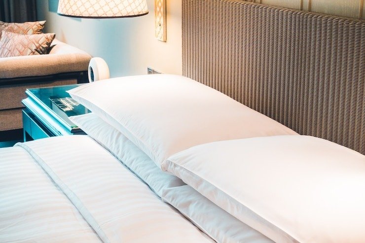 Which Hotel in Orlando Has Firm Mattresses in Their Rooms?